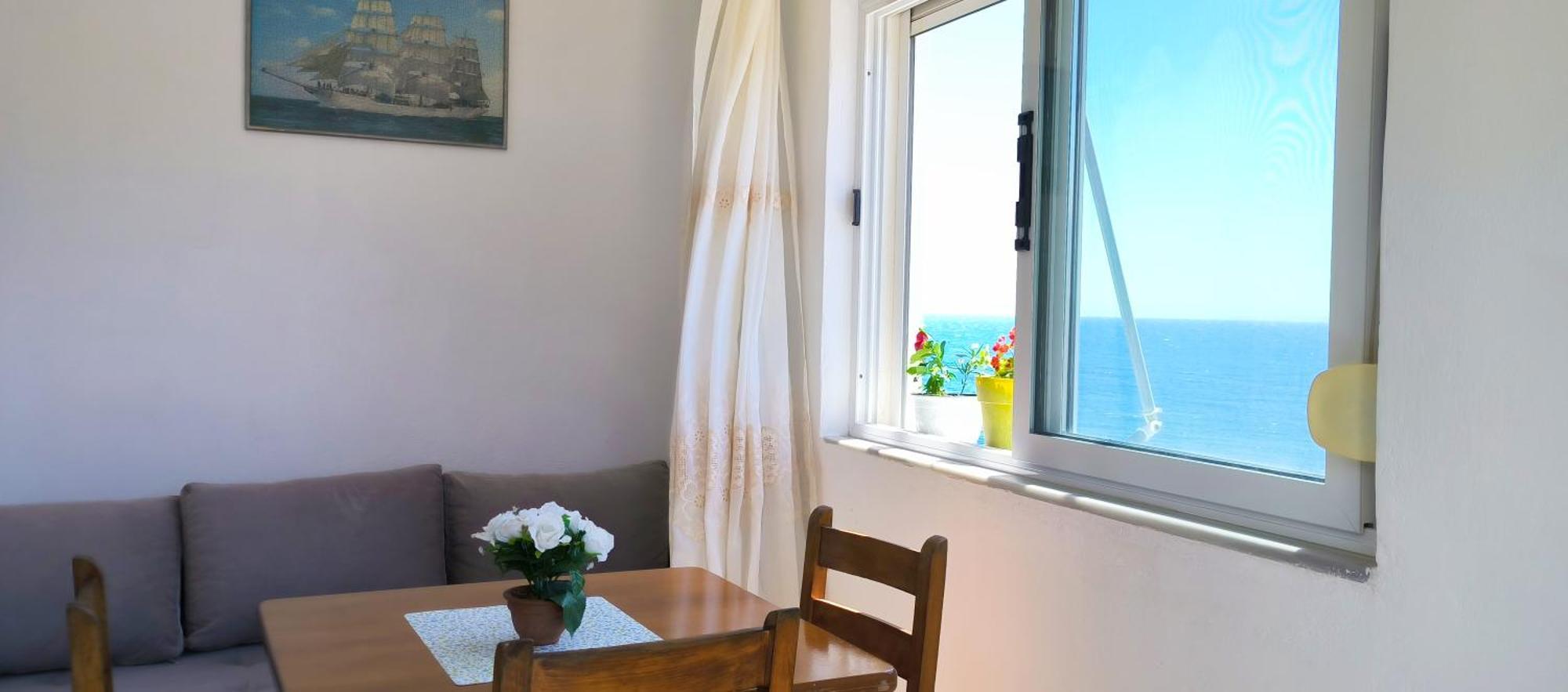 Natasha Rooms Himare Ngoại thất bức ảnh