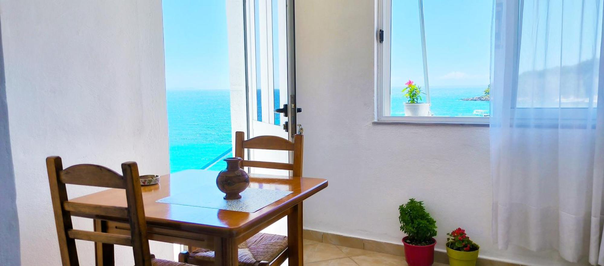 Natasha Rooms Himare Ngoại thất bức ảnh