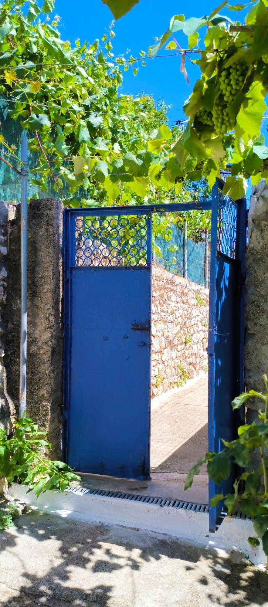 Natasha Rooms Himare Ngoại thất bức ảnh