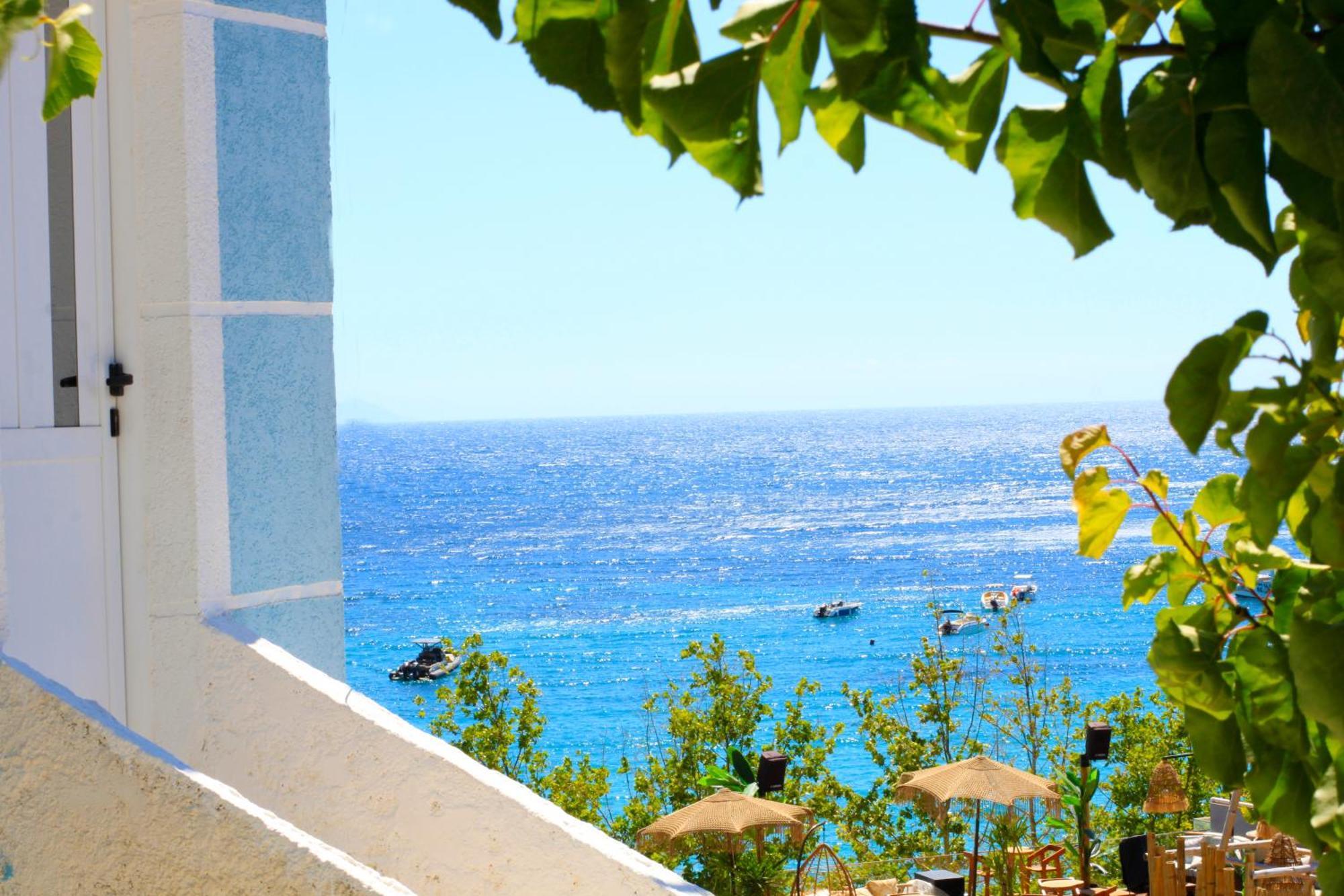 Natasha Rooms Himare Ngoại thất bức ảnh