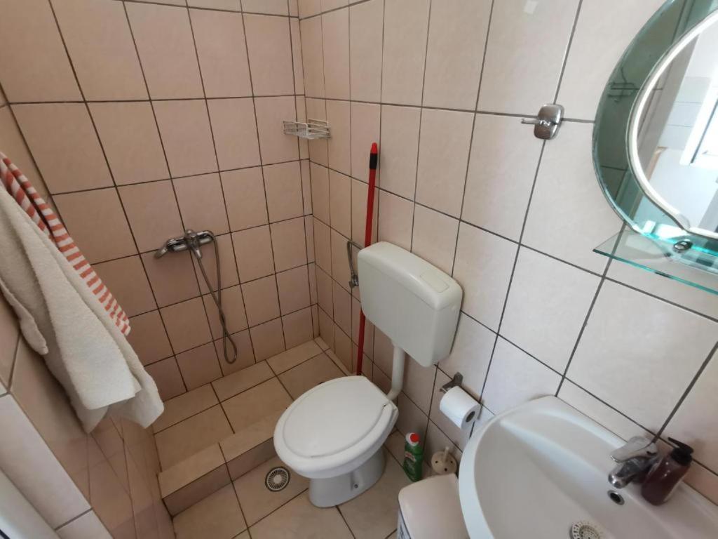 Natasha Rooms Himare Ngoại thất bức ảnh